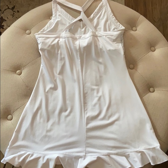 Tennis dress - Picture 3 of 4